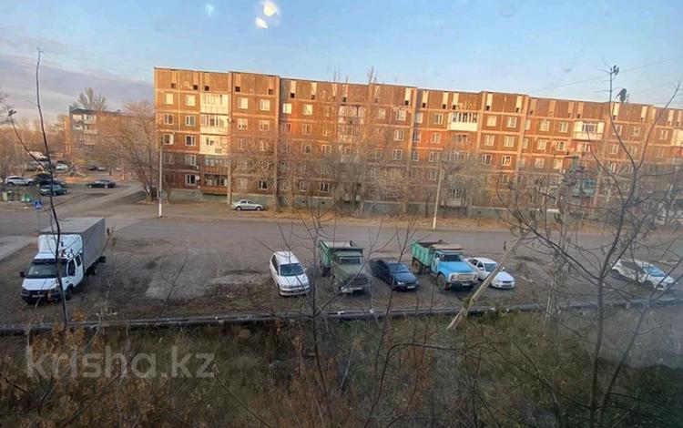 2-комнатная квартира · 44.6 м² · 3/5 этаж, Майкудук, Майкудук, мкр Восток-2 за 14.9 млн ₸ в Караганде, Алихана Бокейханова р-н — фото 2