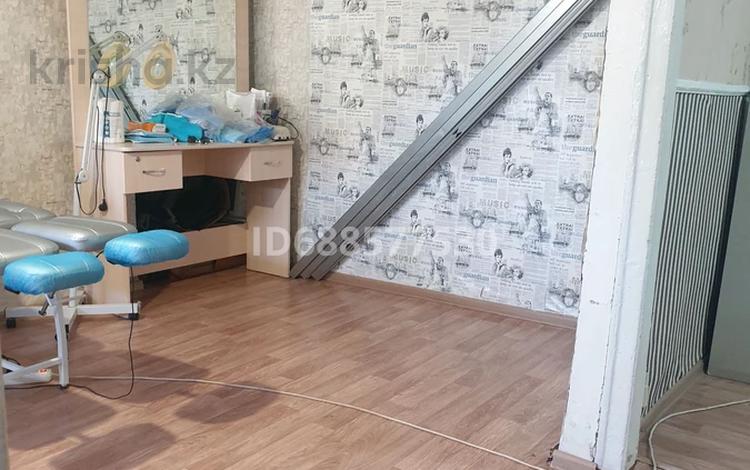 1-комнатная квартира · 31.8 м² · 4/5 этаж, Дюсенова 12 — Дюсенова Торайгырова за 13 млн 〒 в Павлодаре — фото 2