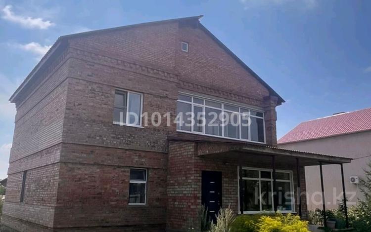 Жеке үй · 6 бөлме · 200 м² · 12 жүзд., Журбы 108/1, бағасы: 47 млн ₸ в Усть-Каменогорске, Меновное — фото 3
