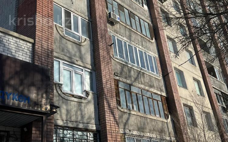 2-комнатная квартира · 54 м² · 3/9 этаж, Физкультурная за 20.5 млн ₸ в Семее — фото 2