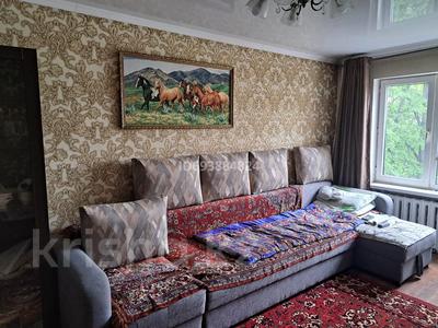 3-комнатная квартира, 64.7 м², 3/5 этаж, мкр Аксай-3 1 — угол Толе би и Момышұлы за 36.5 млн 〒 в Алматы, Ауэзовский р-н