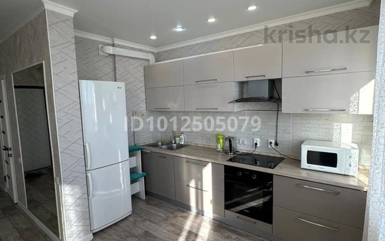 1-комнатная квартира · 36 м² · 10/15 этаж, Тлендиева 44 за 140 000 ₸ в Астане, Сарыарка р-н — фото 8
