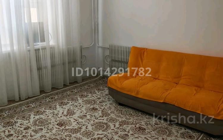 1-комнатная квартира · 42 м² · 1/5 этаж, 15-й мкр за 15 000 ₸ в Актау — фото 2