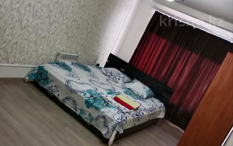 2-комнатная квартира, 45 м² посуточно, мкр Аккент 98 за 15 000 〒 в Алматы, Алатауский р-н — фото 6