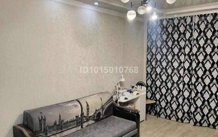 3-комнатная квартира · 98 м² · 2/2 этаж, Авиагородок 5 за 16.5 млн ₸ в Актобе, мкр Авиагородок — фото 2