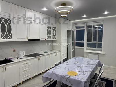 Продажа квартир в Шымкенте: 2-комнатная квартира · 76 м² · 3/16 этаж, Толеметова 85 за 45 млн 〒 2-комнатная квартира · 76 м² · 3/16 этаж, Толеметова 85 за 45 млн 〒 в Шымкенте, Каратауский р-н