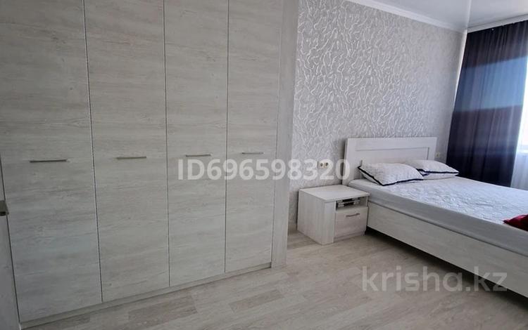 2-комнатная квартира · 54 м² · 6/10 этаж, Космическая 21/1 за 280 000 ₸ в Усть-Каменогорске — фото 2