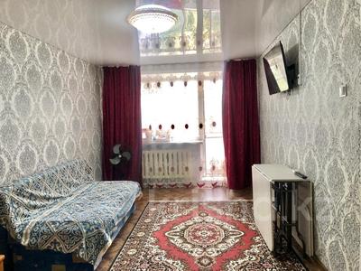 2-комнатная квартира · 45 м² · 5/5 этаж, Майкудук, 14й микрорайон 22 за 8.6 млн ₸ в Караганде, Алихана Бокейханова р-н