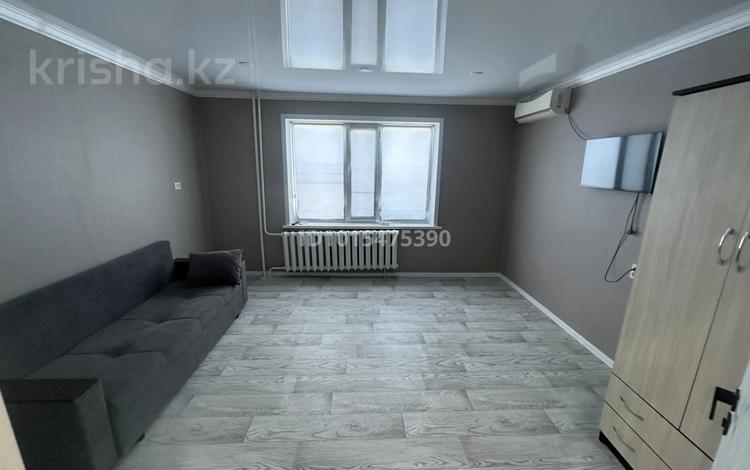 1-комнатная квартира · 41 м² · 6/9 этаж, Кунанбай 12 — Бывшая Селевина за 170 000 ₸ в Семее — фото 4