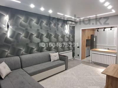 3-бөлмелі пәтер · 60 м² · 5/5 қабат, Абая 161 — Абая Петрова возле 12 этажке, бағасы: 250 000 ₸ в Таразе