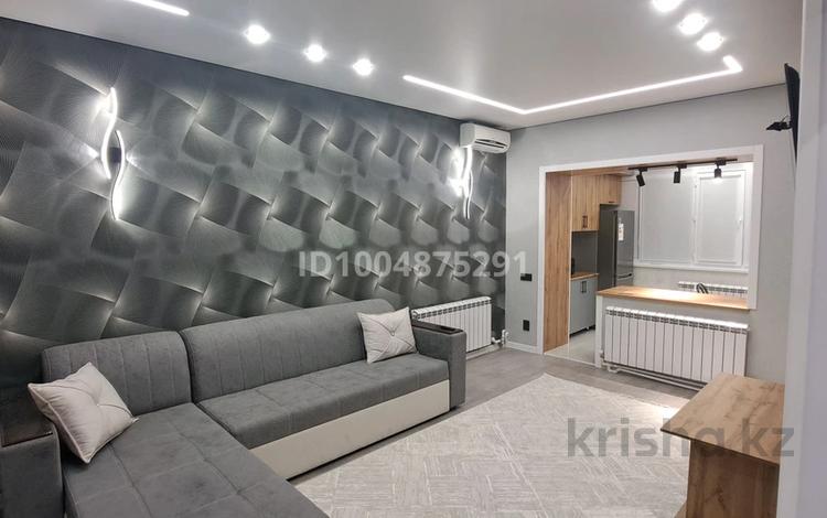 3-комнатная квартира · 60 м² · 5/5 этаж, Абая 161 — Абая Петрова возле 12 этажке за 250 000 〒 в Таразе — фото 14