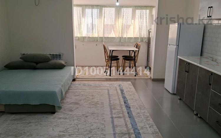 1-комнатная квартира · 30 м² · 10/10 этаж, мкр Акжайык, Тулеметова — Возле Гранд парк за 160 000 ₸ в Шымкенте, Абайский р-н — фото 2