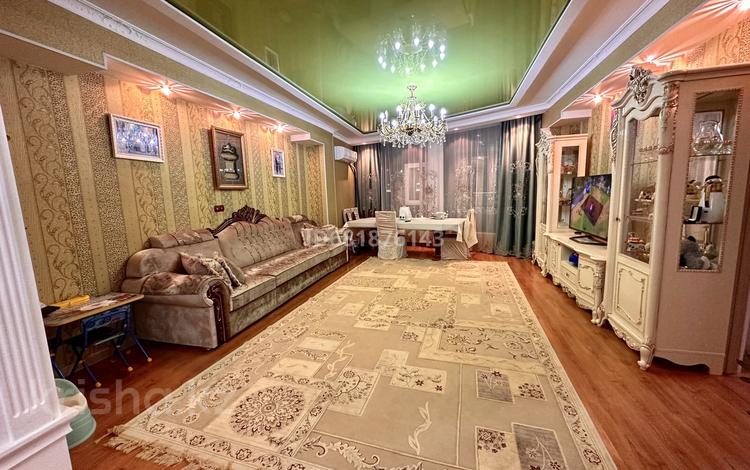 4-комнатная квартира · 147 м² · 8/25 этаж, мкр 11 112а за 40 млн 〒 в Актобе — фото 6