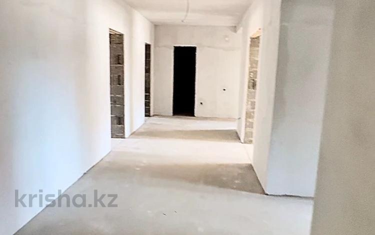 4-комнатная квартира · 135.7 м² · 5/9 этаж, мкр. Алтын орда за ~ 44.8 млн ₸ в Актобе — фото 2