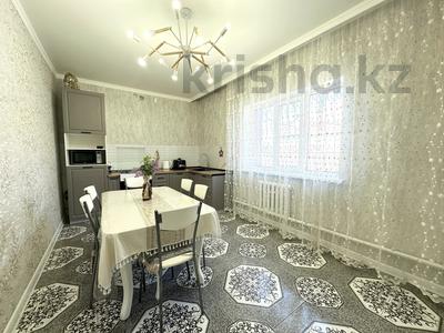 Отдельный дом · 4 комнаты · 190 м² · 10 сот., Агабай батыра за 57 млн ₸ в 