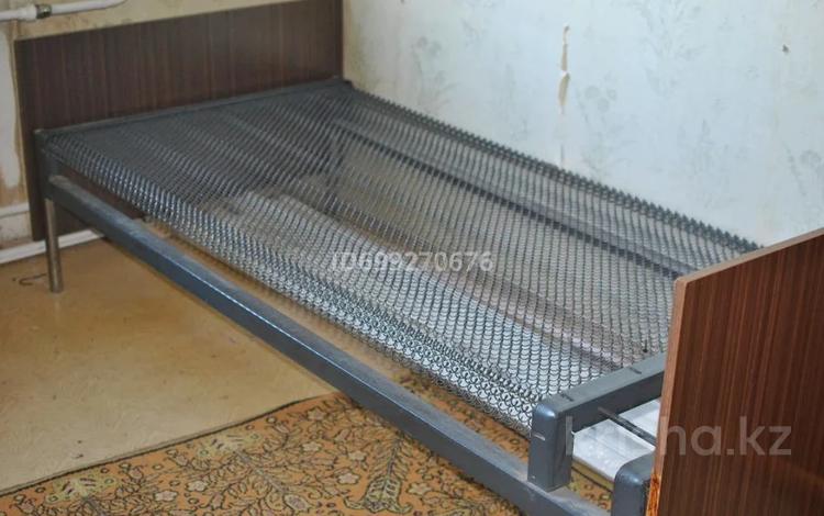 1 бөлме · 14 м² · 5 қабат, Космическая 4.1, бағасы: 135 000 ₸ в Усть-Каменогорске — фото 2