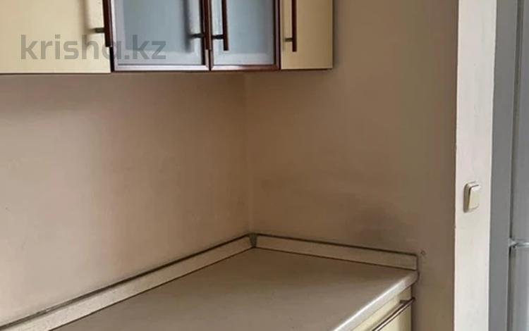 2-бөлмелі пәтер · 56 м² · 3/5 қабат, Ақсай-3 ш/а. 2/1, бағасы: 200 000 ₸ в Алматы, Ауэзовский р-н — фото 2