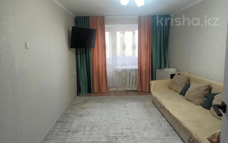 2-комнатная квартира · 48 м² · 2/5 этаж, пр. Мира — д/с "Анли", д/с "Нурай", школа №4, Спец. школа-интернат №8 за 10.5 млн ₸ в Темиртау — фото 2