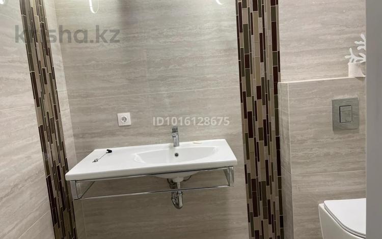 Отдельный дом · 7 комнат · 500 м² · 10 сот., мкр Комсомольский, Айша биби 48 за 452 млн ₸ в Астане, Есильский р-н — фото 2
