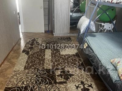3-бөлмелі пәтер · 61.3 м² · 5/5 қабат, Майкудук, 14й микрорайон 36, бағасы: 110 000 ₸ в Караганде, Алихана Бокейханова р-н