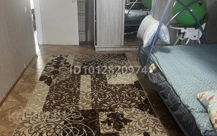 3-бөлмелі пәтер · 61.3 м² · 5/5 қабат, Майкудук, 14й микрорайон 36, бағасы: 110 000 ₸ в Караганде, Алихана Бокейханова р-н — фото 2