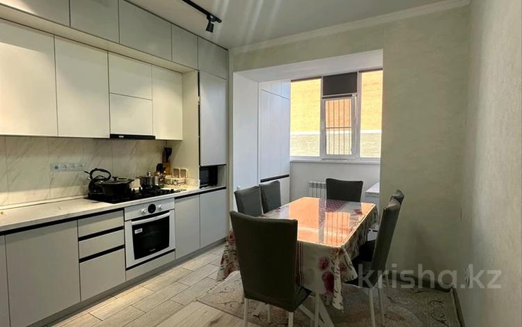 4-комнатная квартира · 120 м² · 2/5 этаж, халела досмухамедулы за 49.5 млн 〒 в Актобе — фото 2