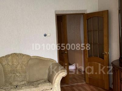 3-комнатная квартира · 70 м² · 3/9 этаж, 5 мкр за 250 000 〒 в Аксае