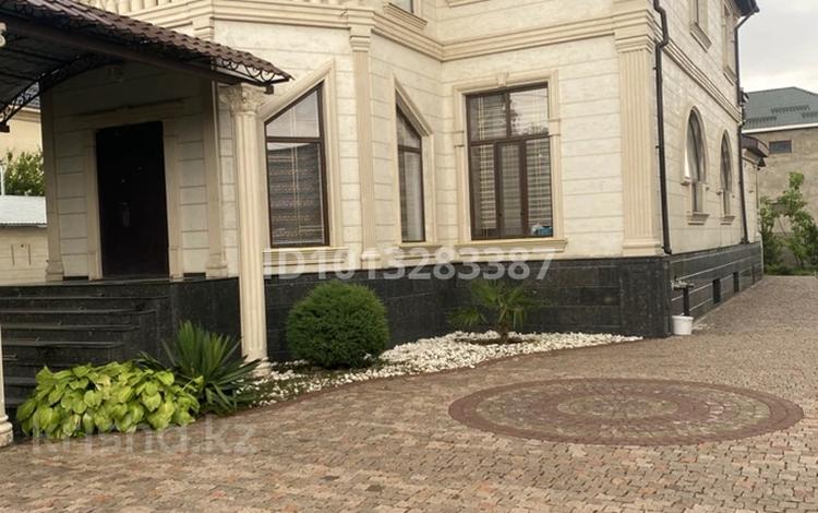Отдельный дом · 7 комнат · 320 м² · 12 сот., Салкам Жангира 41 Б — Конец улицы Пушкина за 130 млн ₸ в Таразе — фото 2