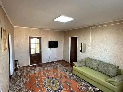 Жеке үй · 3 бөлме · 78.2 м² · 10 сот., Буденного 49А, бағасы: 15 млн ₸ в Аксае