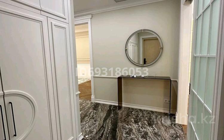 3-комнатная квартира · 100 м² · 1/3 этаж, Аль- Фараби 116 за 85 000 ₸ в Алматы, Медеуский р-н — фото 2