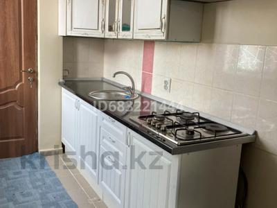 Пәтерлер в Астане: 2-бөлмелі пәтер · 60 м² · 1/3 қабат, мкр Уркер, Мкр Уркер, Нурлана Абдирова 54 — Достоевского, бағасы: 170 000 〒 2-бөлмелі пәтер · 60 м² · 1/3 қабат, мкр Уркер, Мкр Уркер, Нурлана Абдирова 54 — Достоевского, бағасы: 170 000 〒 в Астане, Нура р-н