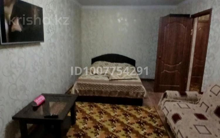 1-комнатная квартира · 39 м² · 3/4 этаж, Абая 200 — Байзак Батыра и Абая перекрёсток возле кардиоцентра за 8 000 ₸ в Таразе — фото 2