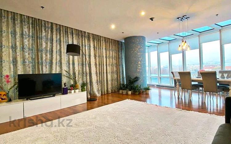 4-комнатная квартира · 190 м² · 7/22 этаж, Аль-Фараби 77/3 за 390 млн ₸ в Алматы, Бостандыкский р-н — фото 2