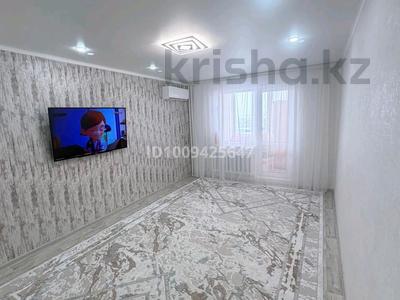 3-комнатная квартира · 70 м² · 7/9 этаж, 10 4 — 10мкрн 4 дом за 25 млн 〒 в Аксае
