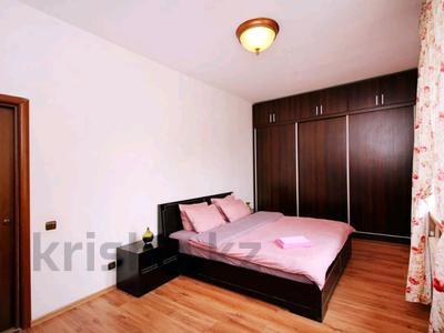 1-бөлмелі пәтер · 60 м² · 8/14 қабат, Самал-1 ш/а. 23, бағасы: 4 500 ₸ в Алматы, Медеуский р-н