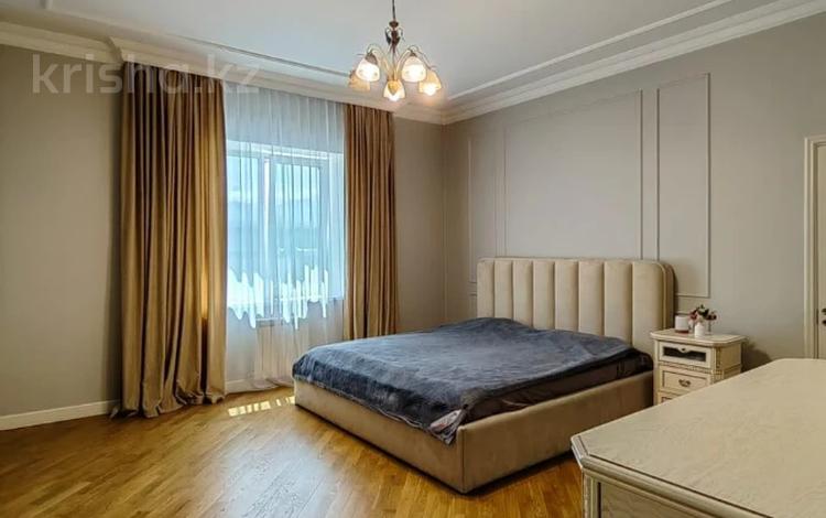 3-комнатная квартира · 170 м² · 7/17 этаж, мкр Самал-3, Аль-Фараби 25 за 900 000 ₸ в Алматы, Медеуский р-н — фото 2