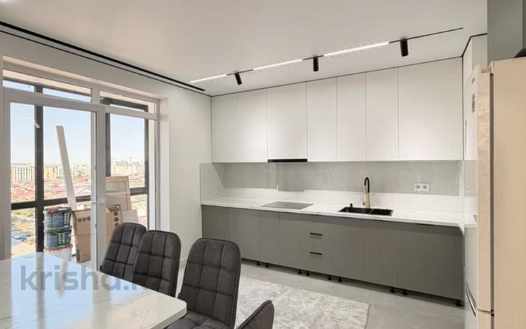 2-комнатная квартира · 65 м² · 10/12 этаж, Аккент 100 за 300 000 ₸ в Алматы — фото 2