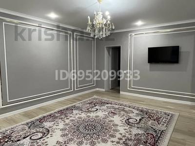 2-комнатная квартира · 65 м² · 1/3 этаж, 3-й мкр 65 — Напротив Sofie med group за 19 млн ₸ в Актау
