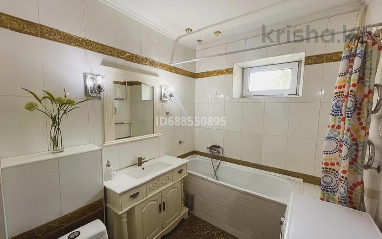 4-комнатная квартира · 100 м² · 4/5 этаж, Байзак батыра 185/1 — Абая за 20 000 〒 в Таразе — фото 2