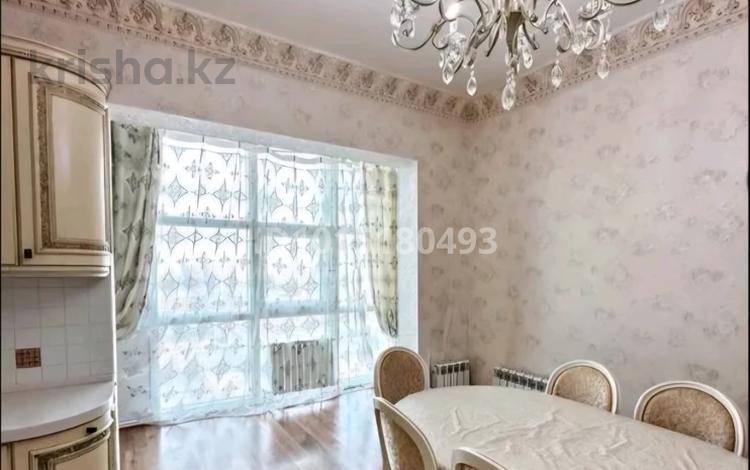3-комнатная квартира · 115 м² · 16/28 этаж, Желтоксан 2 за 450 000 ₸ в Астане, Сарыарка р-н — фото 17