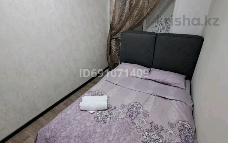 1-комнатная квартира, 55 м², 5/12 этаж по часам, Тауке хан 29 за 2 000 〒 в Шымкенте, Аль-Фарабийский р-н — фото 2