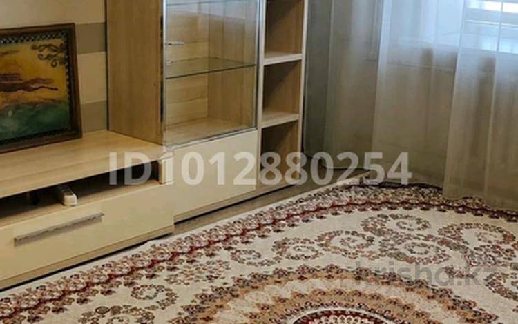 1-комнатная квартира · 33 м² · 1/3 этаж, мкр Юго-Восток, Алтын Арка 17 за 15 млн ₸ в Караганде, Казыбек би р-н — фото 2