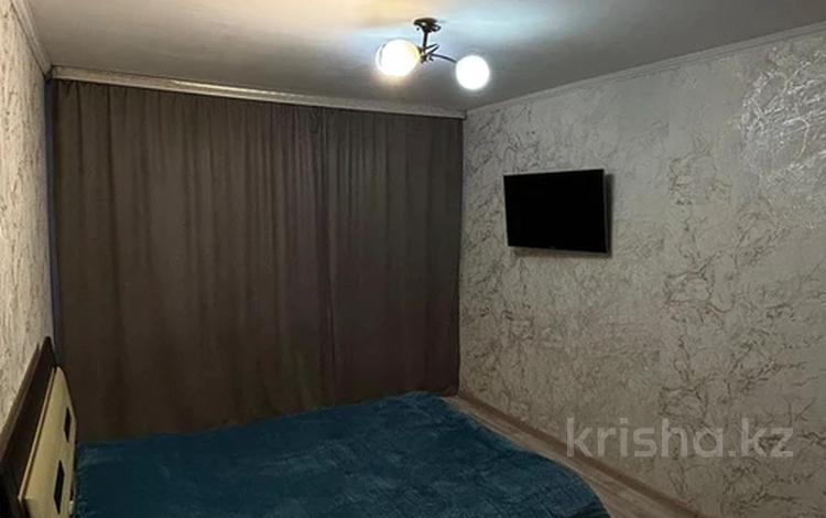 1-комнатная квартира · 45 м² · 5/5 этаж, Ивана Ларина 2 за 7 500 〒 в Уральске — фото 18