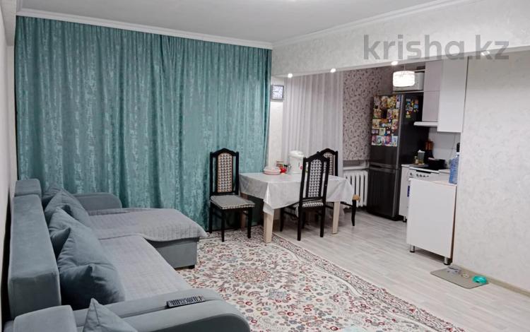 3-комнатная квартира, 60 м², 1/5 этаж, Серикбаева 33