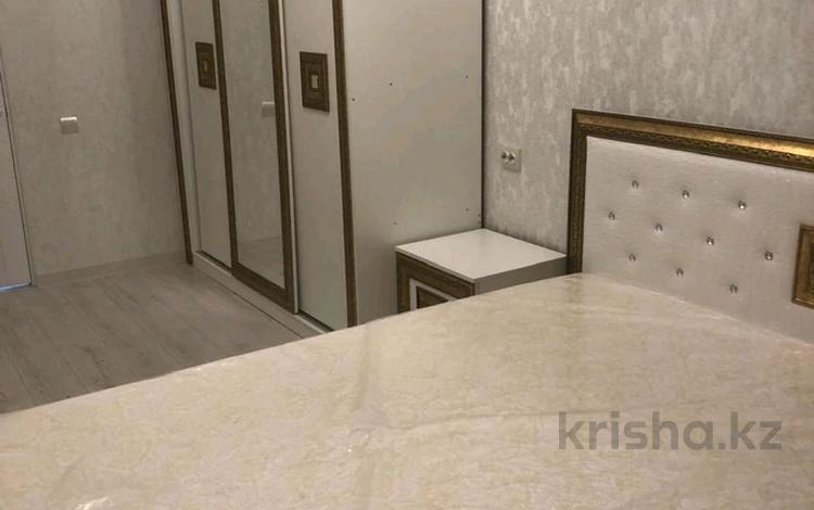 2-бөлмелі пәтер · 90 м² · 5/10 қабат, Кулманова 35, бағасы: 400 000 ₸ в Атырау — фото 2