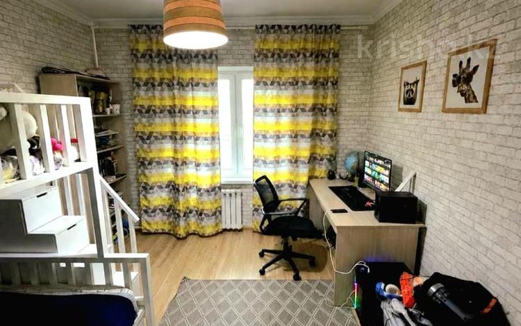 3-бөлмелі пәтер · 73 м² · 1/9 қабат, Аносова — Просп. Абая-Розыбакиева, бағасы: 48 млн ₸ в Алматы, Алмалинский р-н — фото 2