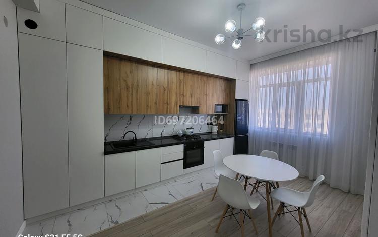 2-комнатная квартира, 70 м², 7 этаж помесячно, 20-й мкр 26