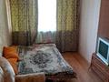 1-комнатная квартира, 40 м², 2/5 этаж посуточно, Азаттык 46а за 5 500 〒 в Атырау — фото 3