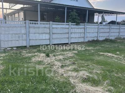 Жеке үй · 5 бөлме · 130 м² · 16 сот., мкр Шайкорык, Акмоншак 2 — 16 микрорайон, бағасы: 37 млн 〒 в Таразе
