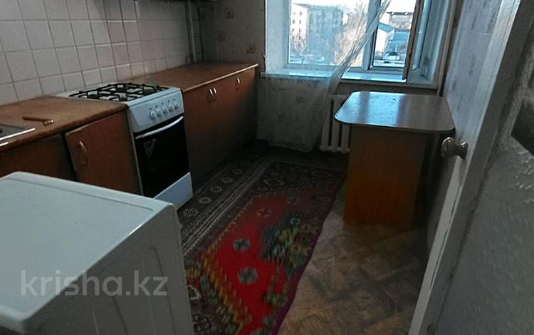 2-комнатная квартира · 49 м² · 4/5 этаж, 5 мкр 23 за 14.9 млн 〒 в Талдыкоргане, мкр Самал — фото 3